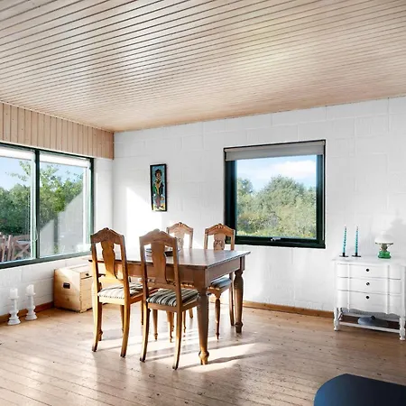 2 Bedroom Amazing In Vakantiehuis Ebeltoft