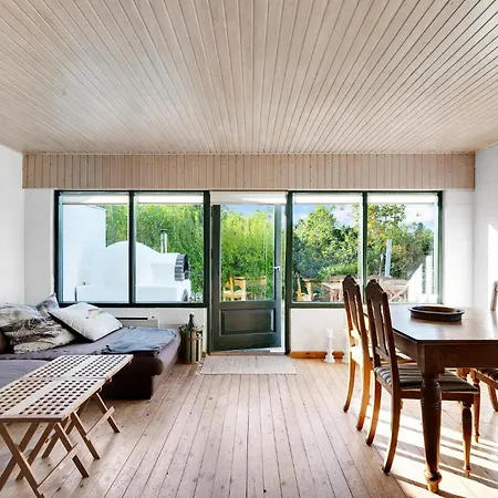 Vakantiehuis 2 Bedroom Amazing In Ebeltoft