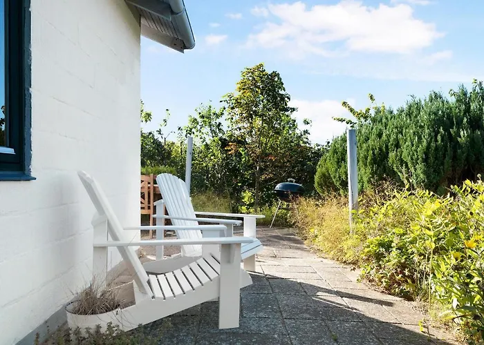 2 Bedroom Amazing In Сasa de vacaciones Ebeltoft
